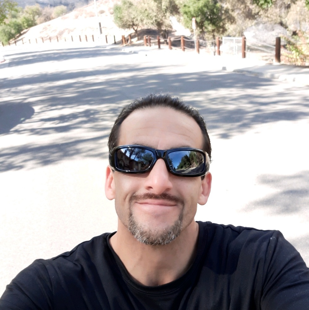 Meet your Posher, Leo